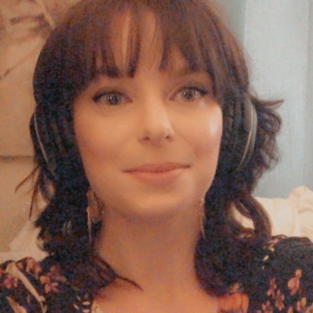 Meet your Posher, Rebecca